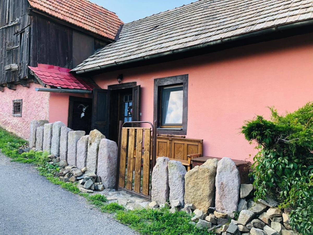 Libling Ruzovy * Banska Stiavnica