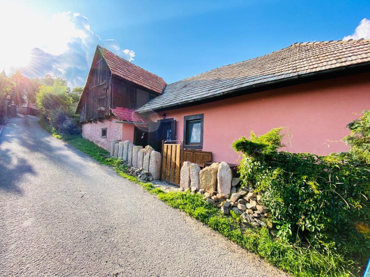 Libling Ruzovy Country house *